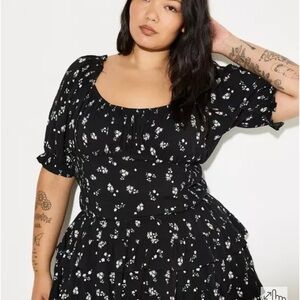 Lovesick Black Floral Crop Top – Smocked – Puff Sleeves – NEW (No Tags)